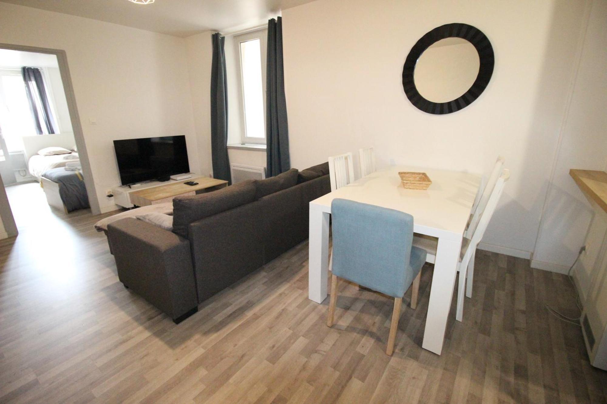 - Centre - 3 Couchages - Proche Gare - 1 - 5 Personnes - Wifi - Gere Par Presta-zen'services Apartment
