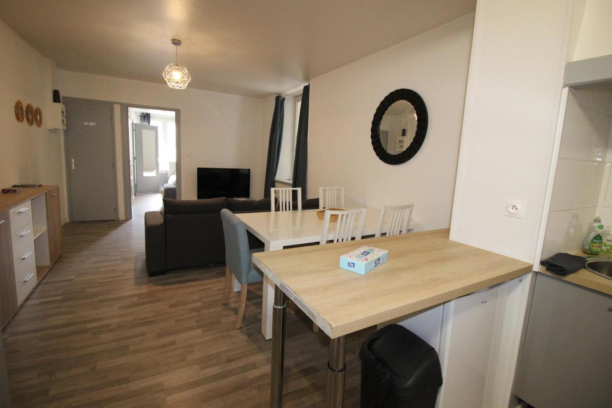 Apartment - Centre - 3 Couchages - Proche Gare - 1 - 5 Personnes - Wifi - Gere Par Presta-zen'services Verdun-sur-Meuse